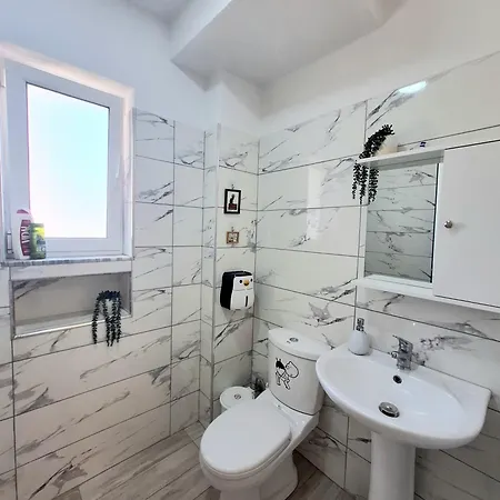 Eda's House شقة بيرات